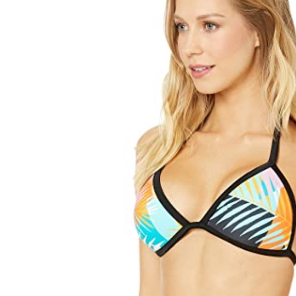 Body Glove Bikini Top “Love Triangle”